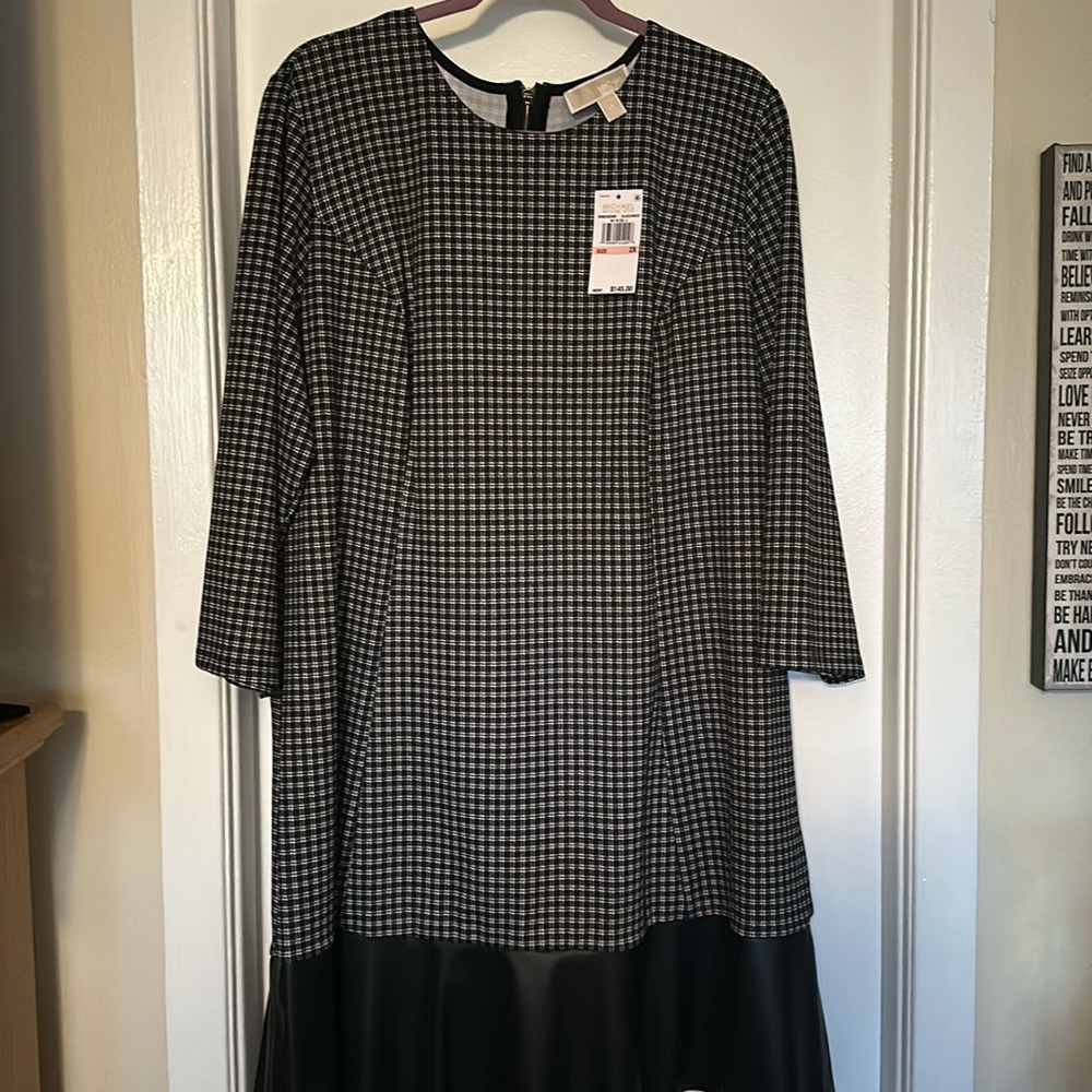Michael Kors shift dress with faux leather trim, size 2X. NWT.